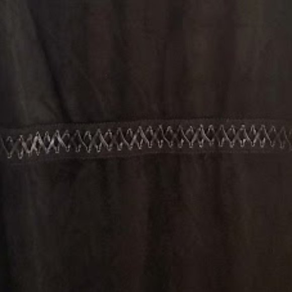 NWT | Stylish | Faux Suede | Black | Fringe Bottom | Sleeveless | Size: L - Picture 3 of 16